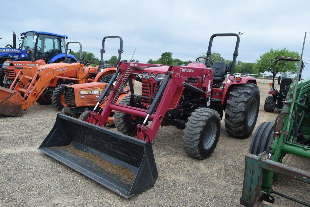 MAHINDRA 4025 ROPS 4WD W/ LDR AND BUCKET