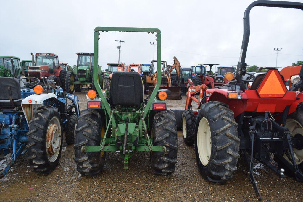 JD 790 4WD ROPS W/ LDR AND BUCKET