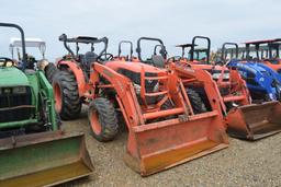 KUBOTA L3240 ROPS 4WD W/ LDR BUCKET