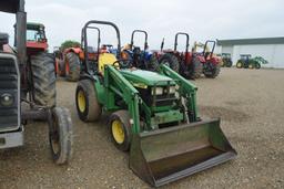 JD 4100 ROPS 4WD W/ LDR BUCKET