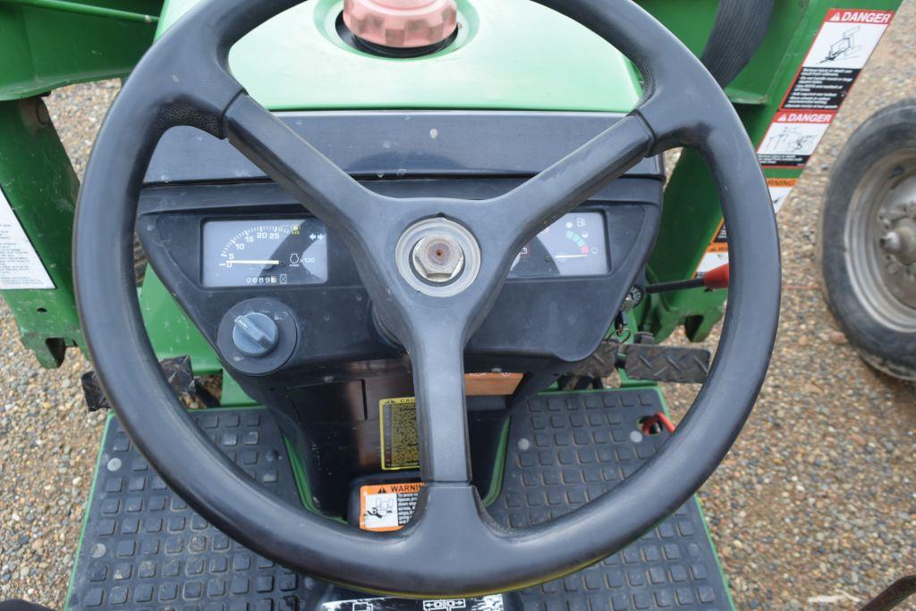 JD 4100 ROPS 4WD W/ LDR BUCKET