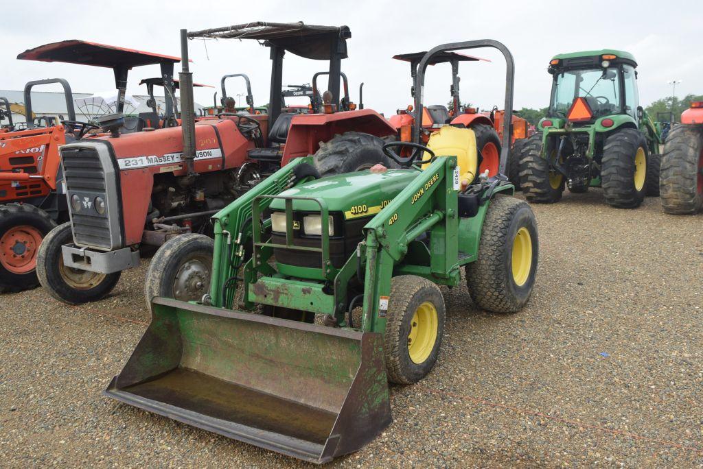 JD 4100 ROPS 4WD W/ LDR BUCKET