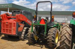 JD 3038 4WD ROPS W/ LDR AND BUCKET 151HRS. WE DO NOT GAURANTEE HOURS