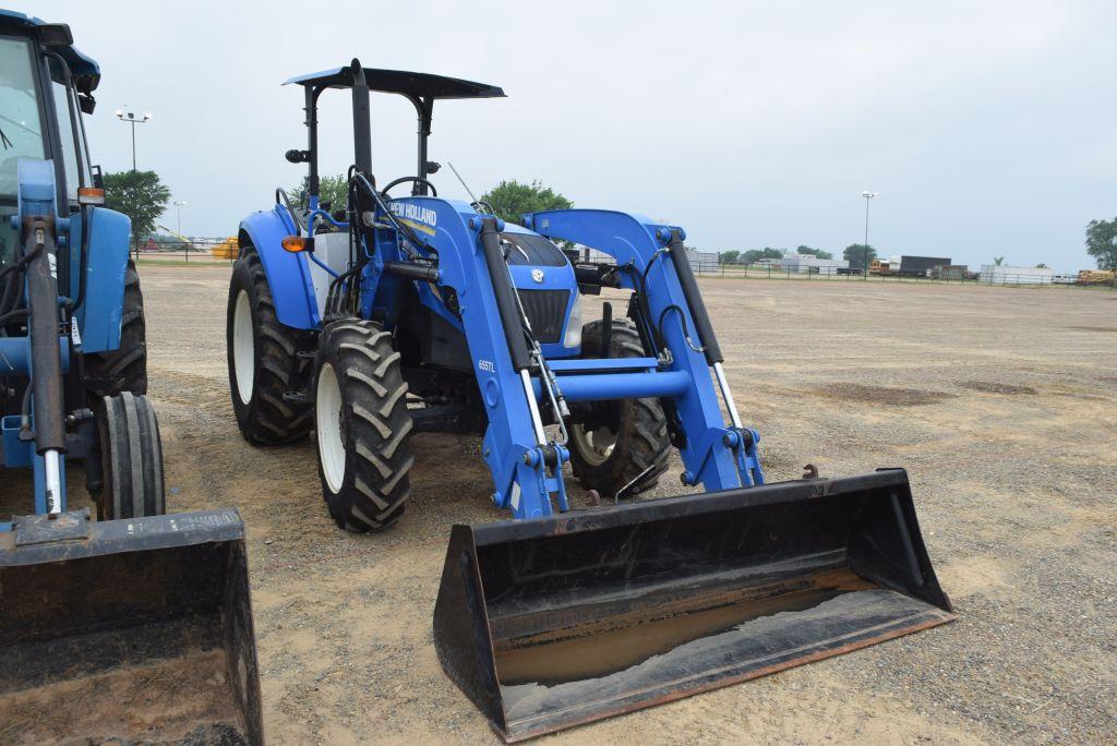 NH T4.75 4WD CANOPY W/ LDR BUCKET