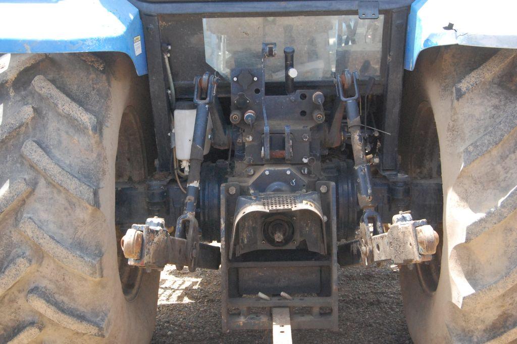 NH TL90A 4WD C/A W/ LDR AND HAY FORK CLUTCH OUT