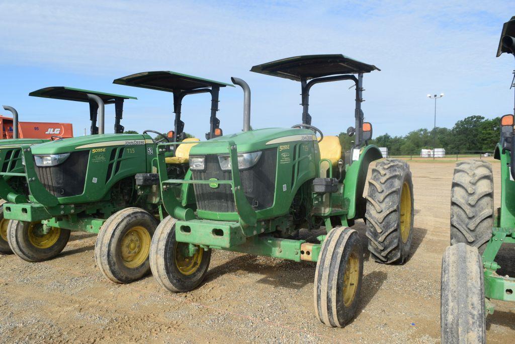 JD 5055E 2WD CANOPY