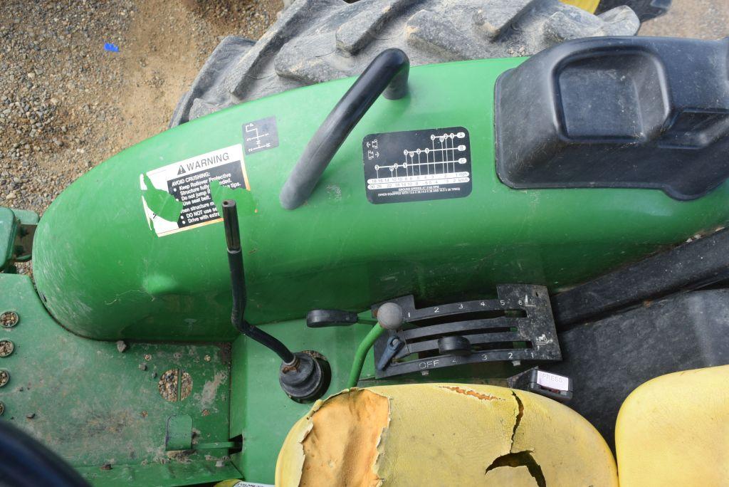 JD 5055E 2WD CANOPY