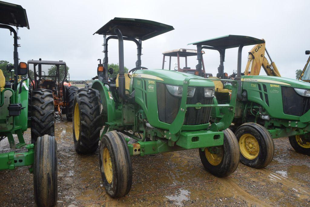 JD 5055E 2WD CANOPY