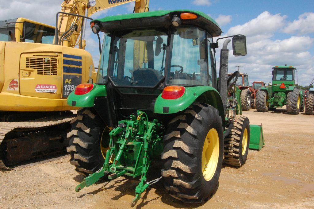 JD 5065E C/A 4WD W/ LDR AND BUCKET 754HRS. WE DO NOT GAURANTEE HOURS