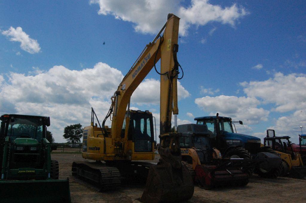 KOMATSU PC138 EXCAVATOR