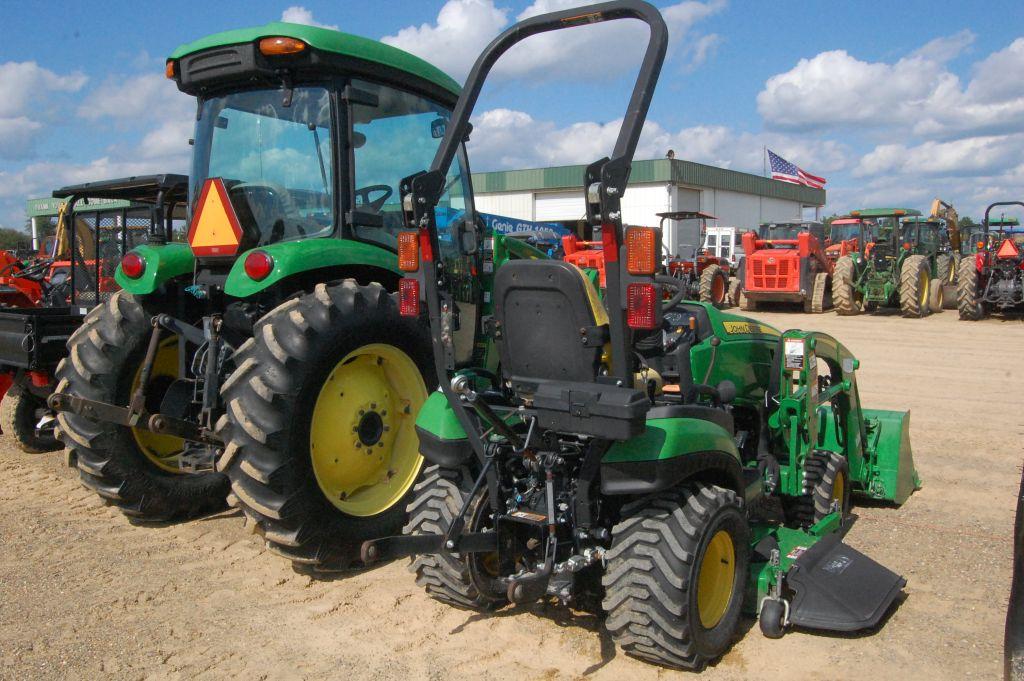 JD 1025R 4WD ROPS W/ LDR AND BUCKET AND BELLY MOWER 240HRS. WE DO NOT GAURANTEE HOURS