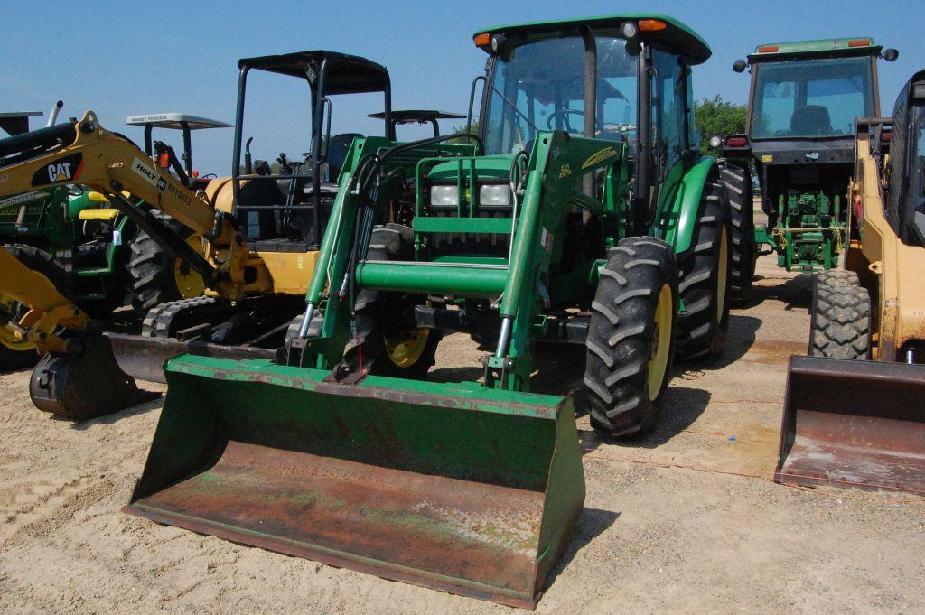 JD 5603 C/A 4WD W/ LDR BUCKET 727HRS (WE DO NOT GUARANTEE HOURS)