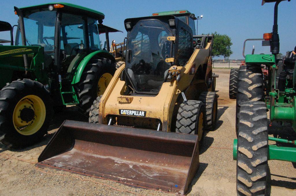 CAT 272C SKID STEER