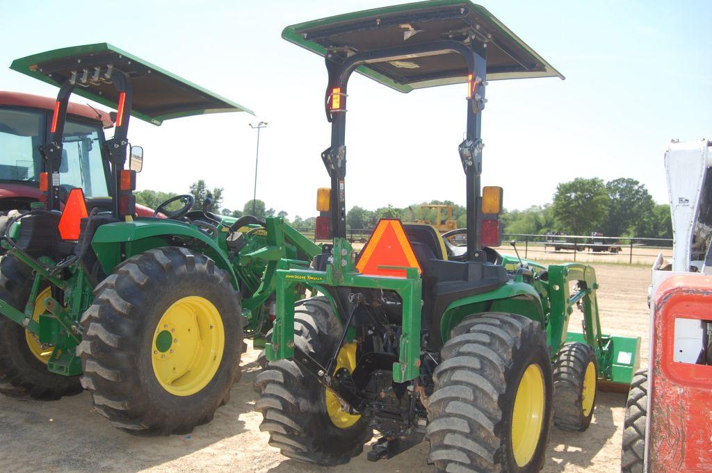 JD 3025E 4WD CANOPY W/ LDR AND BUCKET 367HRS. WE DO NOT GAURANTEE HOURS