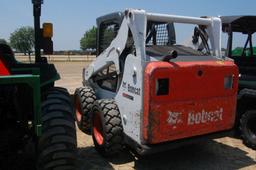 BOBCAT S530 SKID STEER