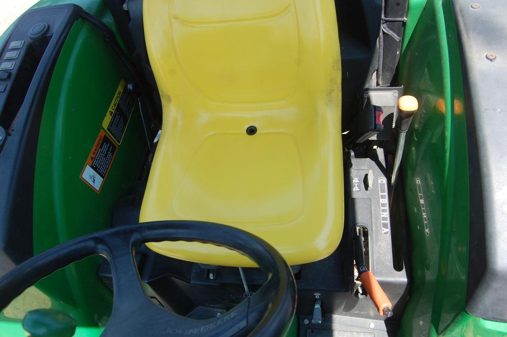 JD 4052M CANOPY 4WD W/ LDR BUCKET 434HRS (WE DO NOT GUARANTEE HOURS0