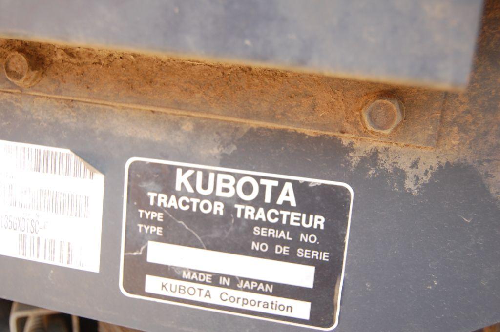 KUBOTA M135GX 4WD C/A W/ LDR AND BUCKET