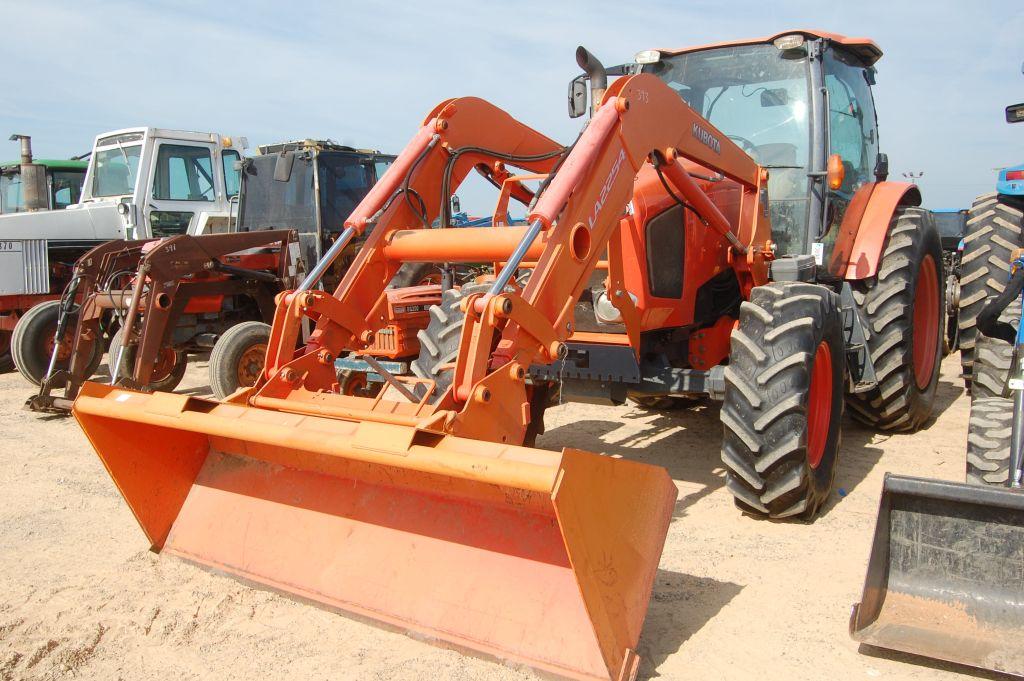 KUBOTA M135GX 4WD C/A W/ LDR AND BUCKET