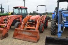 KUBOTA L3800 4WD ROPS W/ LDR AND BUCKET