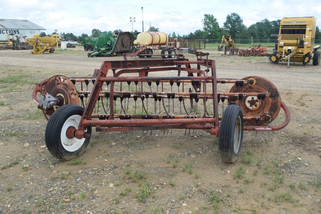 HESSTON SIDE DISCHARGE RAKE