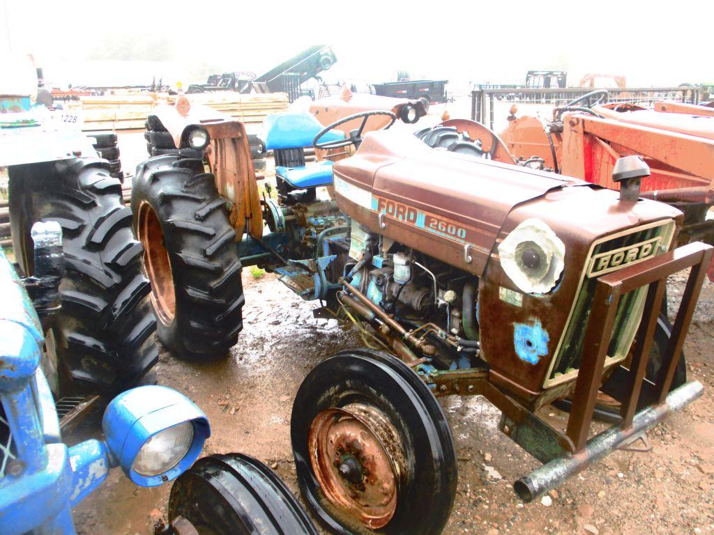 FORD 2600 SALVAGE