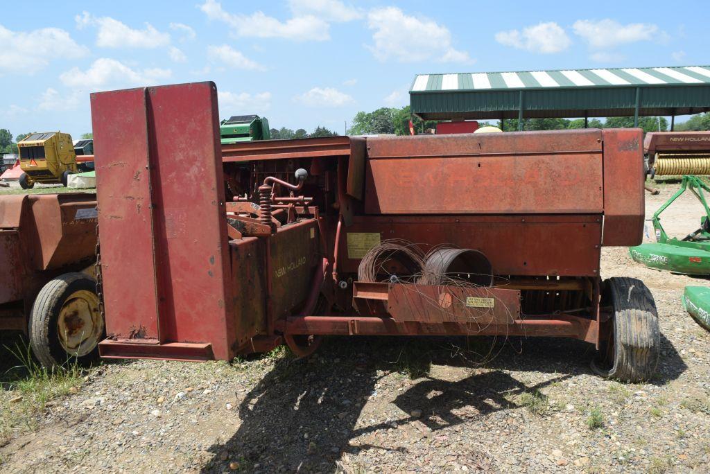 NH 276 WIRE SQUARE BALER