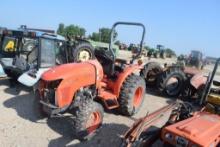 KUBOTA L2501 ROPS 4WD SALVAGE