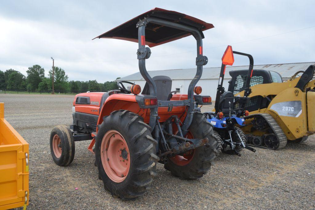 KUBOTA L3130 2WD CANOPY