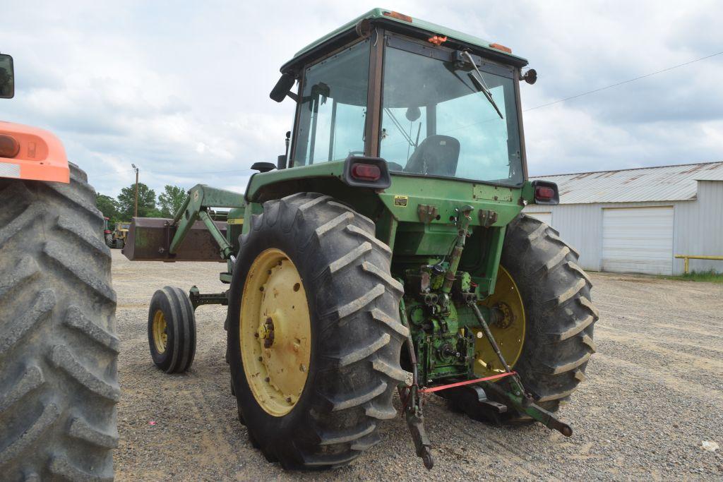 JD 4230 2WD C/A W/LDR