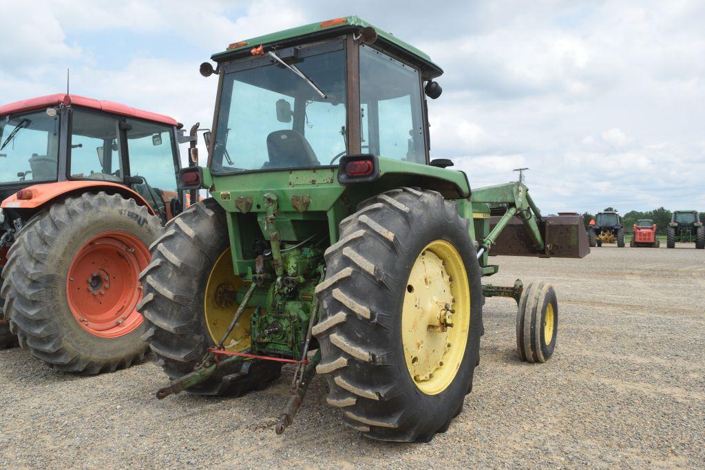 JD 4230 2WD C/A W/LDR