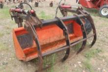 KUBOTA SS BUCKET WITH GRAPPLE