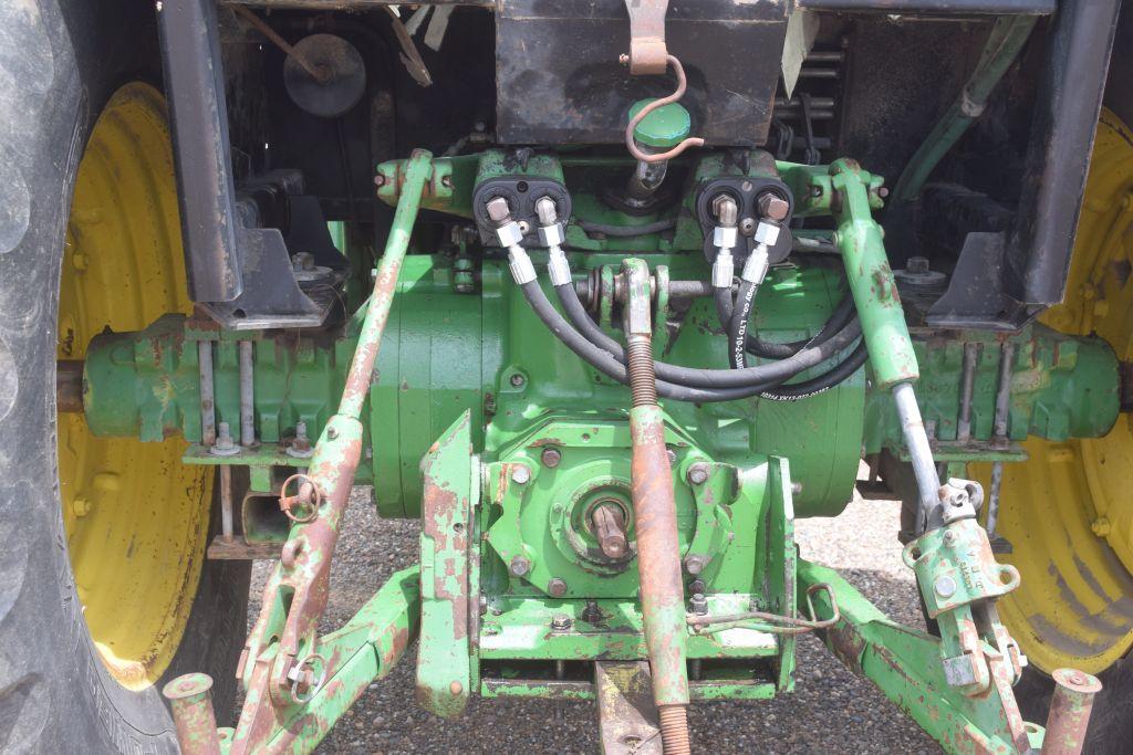 JD 2750 2WD C/A W/LDR