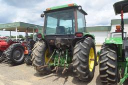 JD 2750 2WD C/A W/LDR