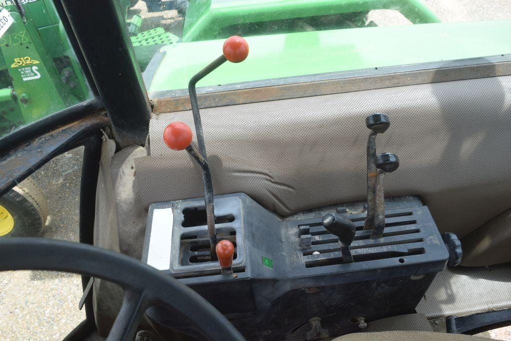 JD 2750 2WD C/A W/LDR
