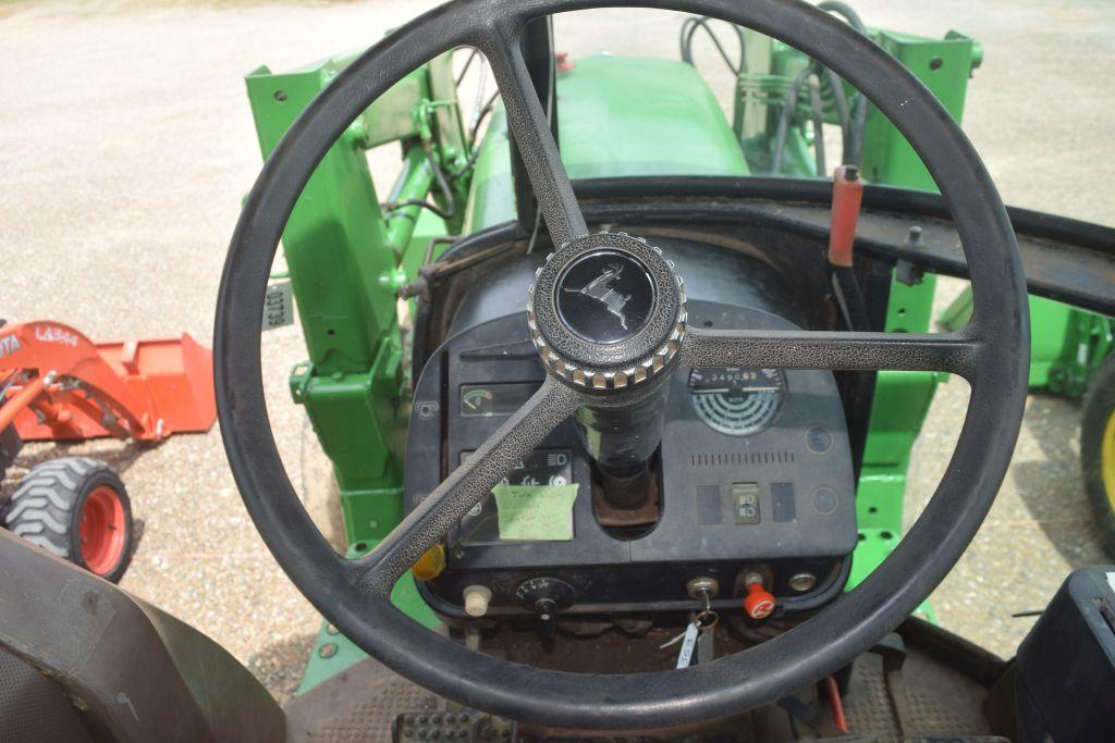 JD 2750 2WD C/A W/LDR