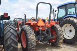 KUBOTA M4700 ROPS 2WD W/LDR