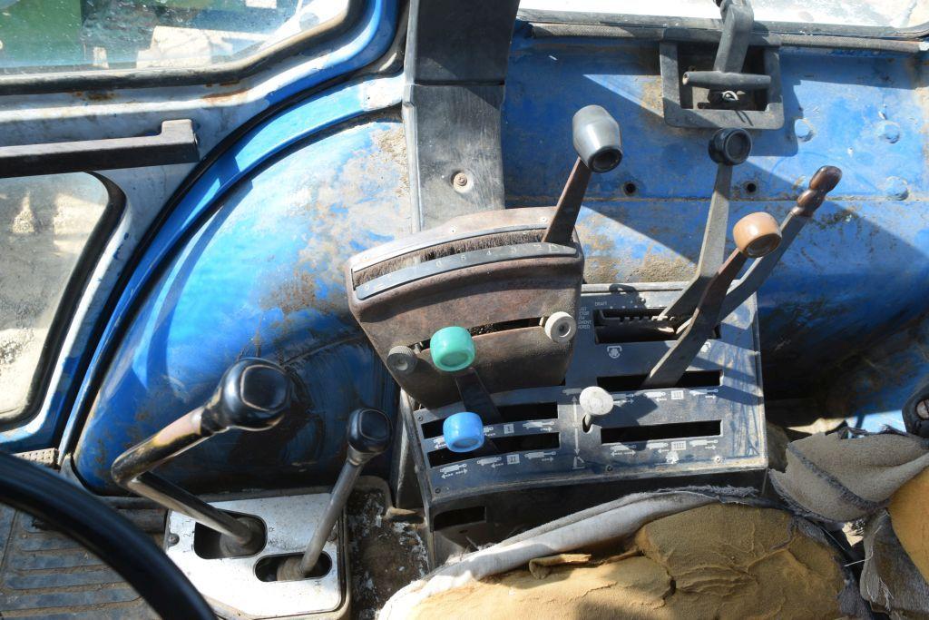 FORD 6610 2WD C/A W/ LDR AND HAY FORK