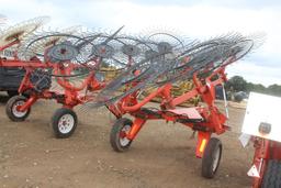 KUHN 10 WHEEL HAY RAKE SR110