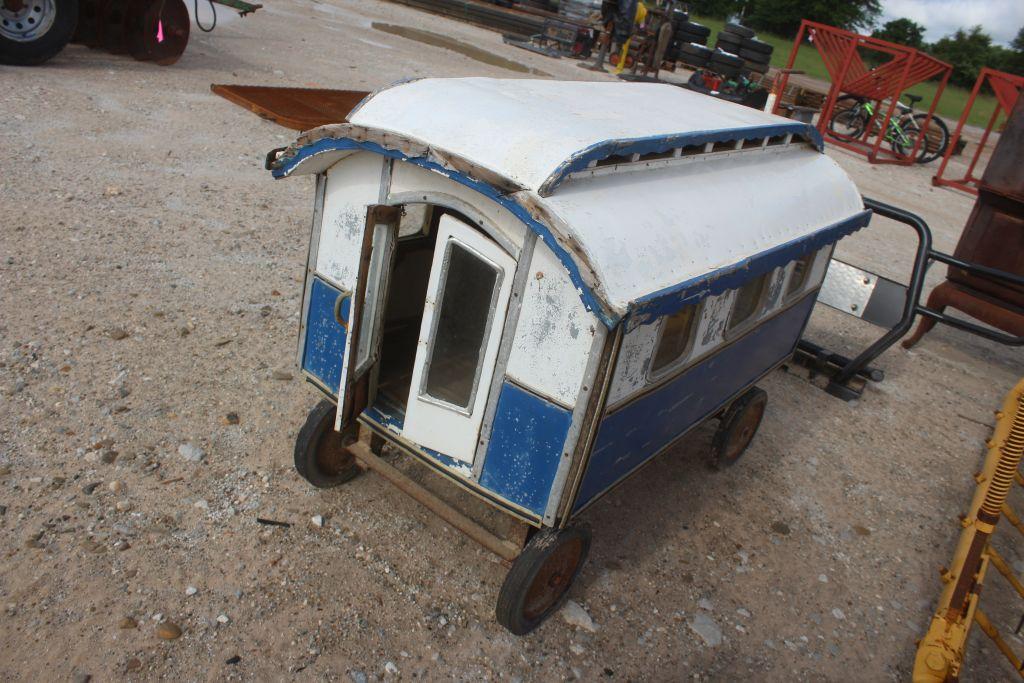 ANTIQUE TROLLY CAR