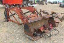 INTERNATIONAL 225 LOADER W/BRACKETS