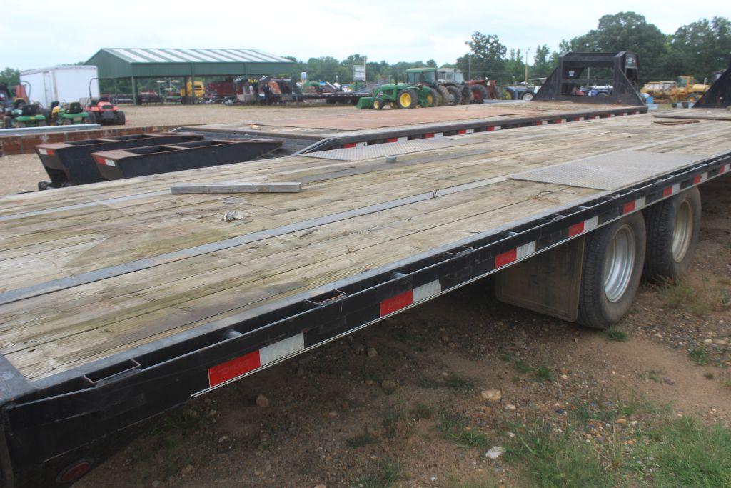 DELCO 40FT GOOSENECK TRAILER (NO TITLE)