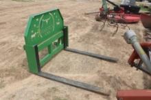 PALLET FORKS JD EURO HOOK UP