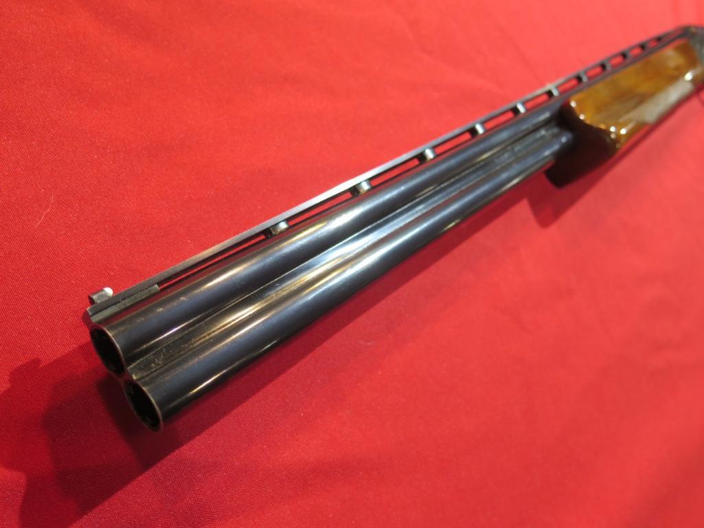 Browning Citori 20ga over/under, vented ribbed barrel, choke tubes & extras