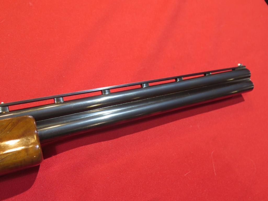 Browning Citori 20ga over/under, vented ribbed barrel, choke tubes & extras