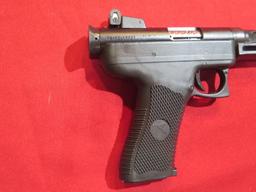 Magnum Research MT Eagle .22LR semi auto pistol, extra clip, soft case , ta