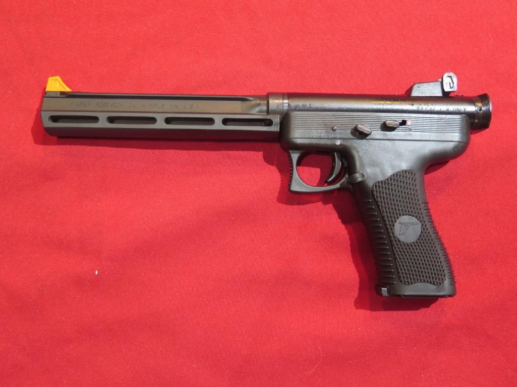 Magnum Research MT Eagle .22LR semi auto pistol, extra clip, soft case , ta