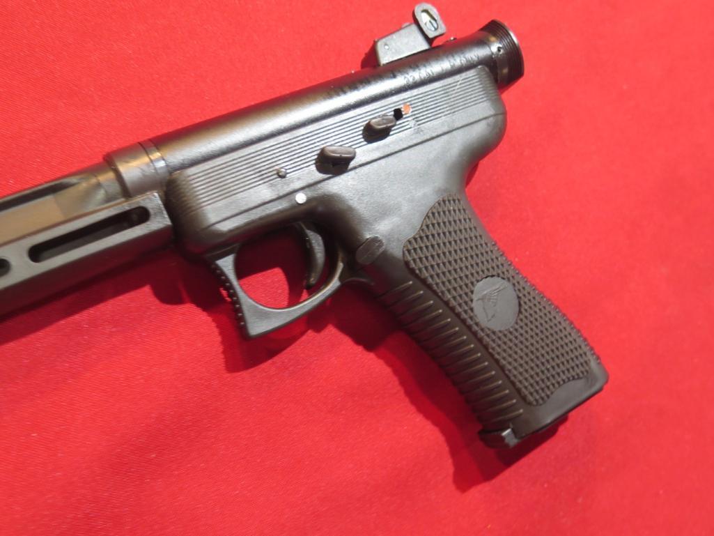 Magnum Research MT Eagle .22LR semi auto pistol, extra clip, soft case , ta
