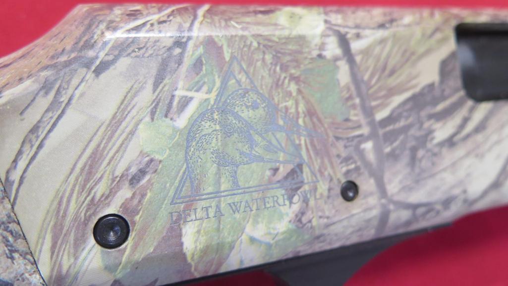 Harrington & Richardson 1871 Pardner 12ga 3" slide action, 28" barrel, camo