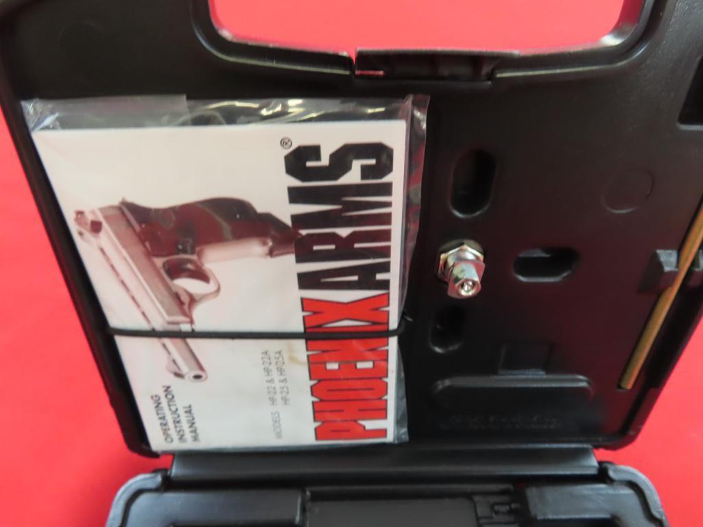Phoenix Model HP22A .22 semi uato pistol, DLX Rangemaster kit, 2 BBLs, acce