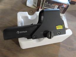 EOTech Holographic Sight, 552-A65~1837